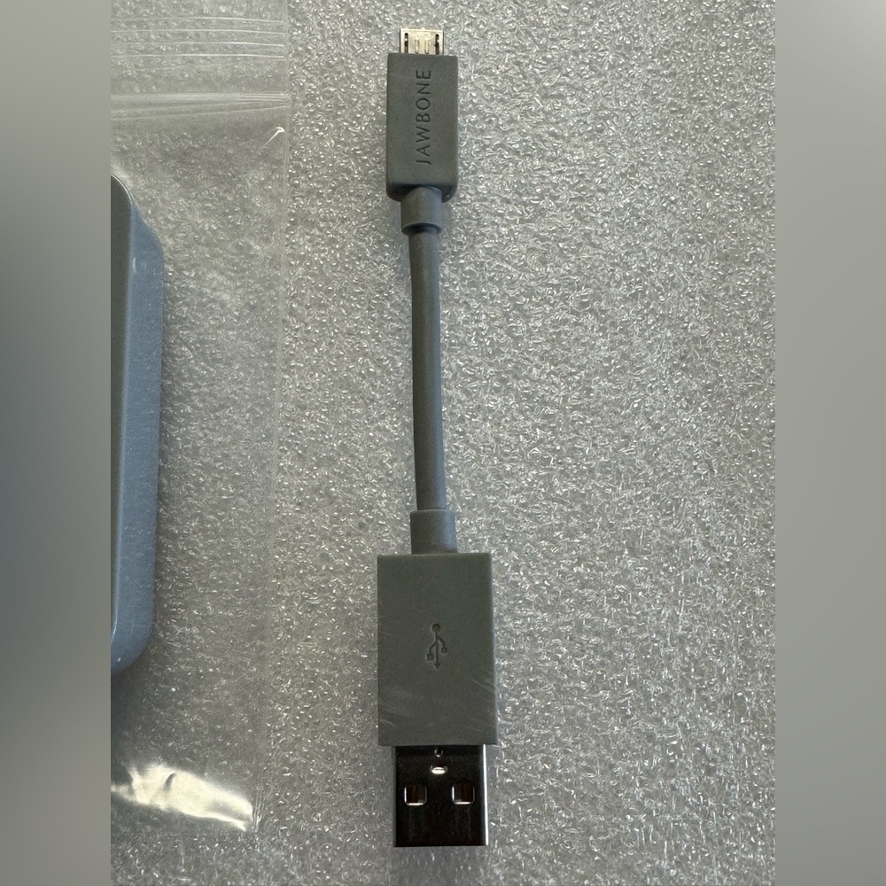 Original Jawbone SPA-K901 AC Adapter 5V 550mA Power Supply Charger - Used - Picture 3 of 5